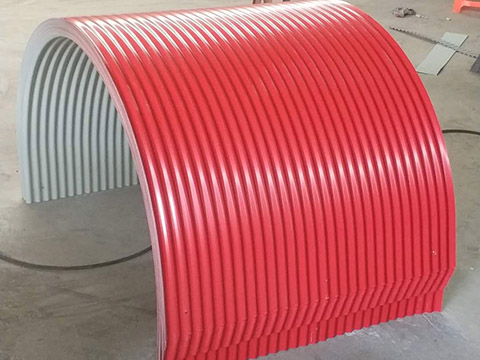 不銹鋼輸送機(jī)防雨罩表面光潔